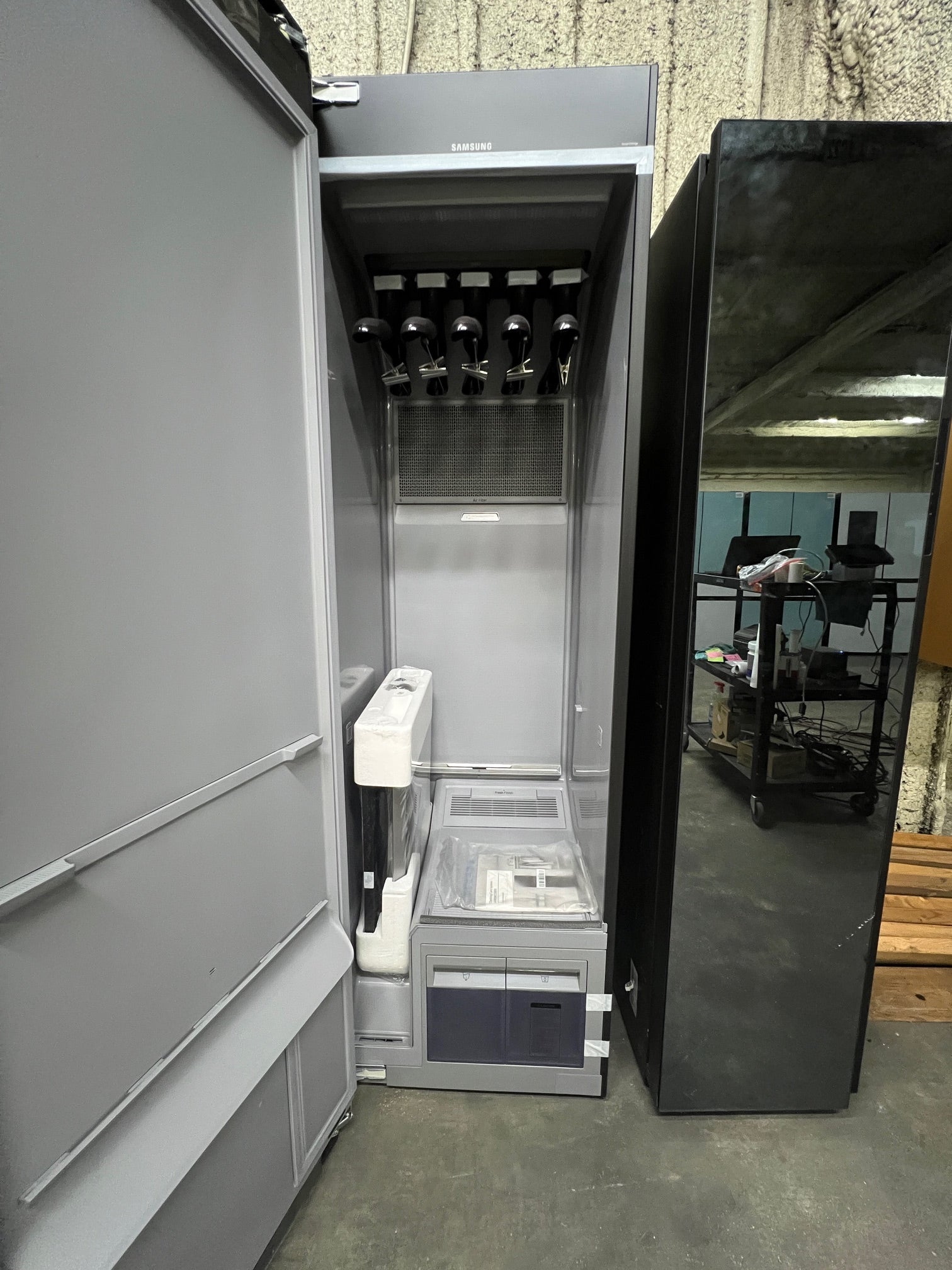 Bespoke AirDresser Grand Clothing Care System with Steam Refresh in Crystal Mirror Finish